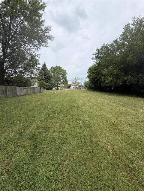 4204 Kalamazoo, Grand Rapids, MI 49508