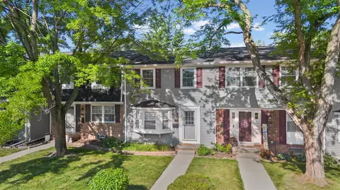 19631 Neptune, Northville, MI 48167