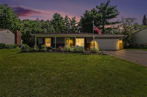 9155 Satelite, White Lake, MI 48386