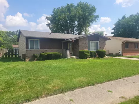 30106 Jamestown, Romulus, MI 48174 photo 2