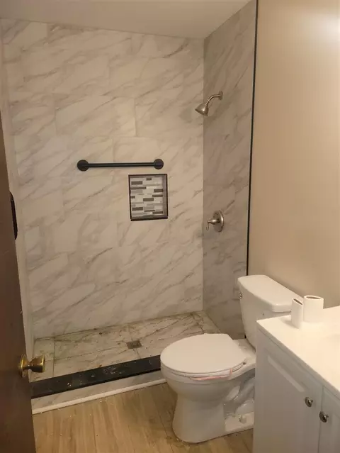 30106 Jamestown, Romulus, MI 48174 photo 21