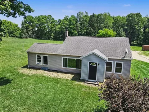 931 10th, Plainwell, MI 49080 photo 1