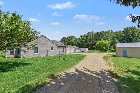 931 10th, Plainwell, MI 49080 photo 3
