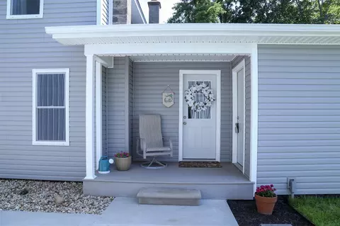Exterior - 10797 E T, Scotts, MI 49088 photo 2 of 14