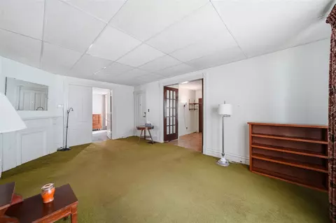 Living - 615 2nd, Jackson, MI 49203 photo 3 of 5