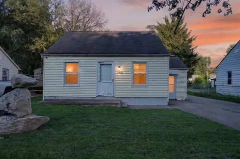 19364 Seminole, Redford, MI 48240