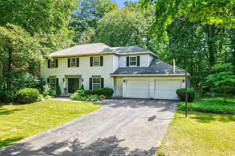 3530 Elderwood, Holland, MI 49424