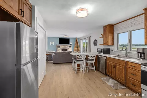 Kitchen - 1760 S Colonel Pt, Crystal, MI 48818 photo 3 of 3