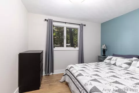 Bedroom - 1760 S Colonel Pt, Crystal, MI 48818 photo 2 of 3