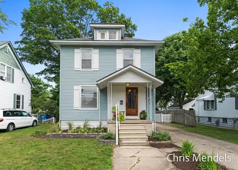 1013 Pennoyer, Grand Haven, MI 49417