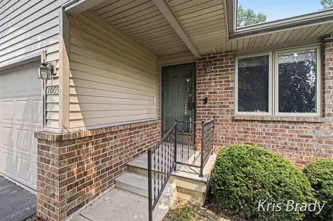 1005 Ironwood, Grand Rapids, MI 49534