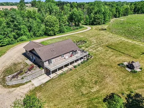 16470 E Ts, Fulton, MI 49052 photo 2