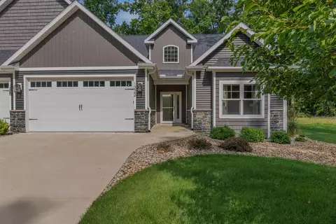 1222 Lochaven, Hillsdale, MI 49242