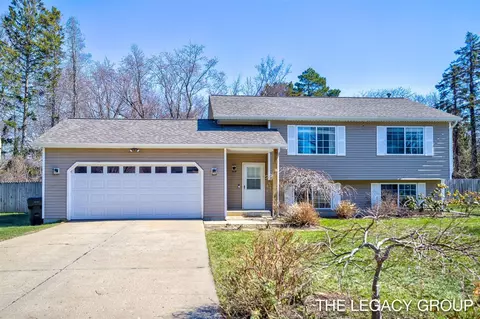 651 S 160th, Holland, MI 49423