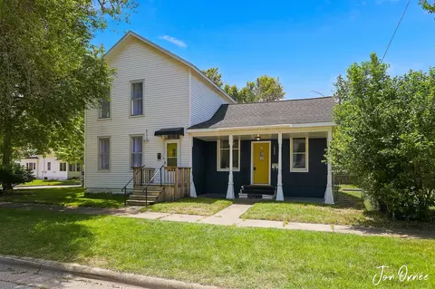 1889 Robinson, Muskegon, MI 49441