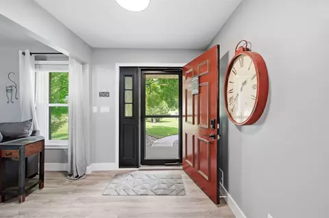 Entry Way - 6979 Placeway, Jackson, MI 49201 photo 1 of 8