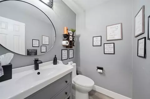 Bath - 6979 Placeway, Jackson, MI 49201 photo 1 of 3
