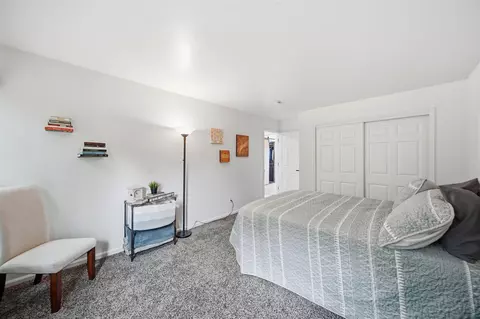 Bedroom - 6979 Placeway, Jackson, MI 49201 photo 2 of 5