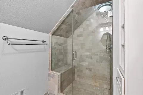 Bath - 6193 S Ionia, Bellevue, MI 49021 photo 3 of 4