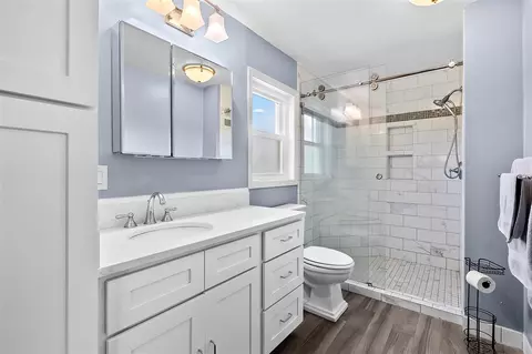 Bath - 6193 S Ionia, Bellevue, MI 49021 photo 1 of 4
