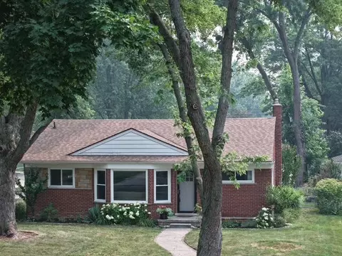 31180 E Rutland, Beverly Hills, MI 48025