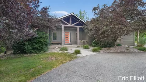 2219 NE Sawmill, Rockford, MI 49341