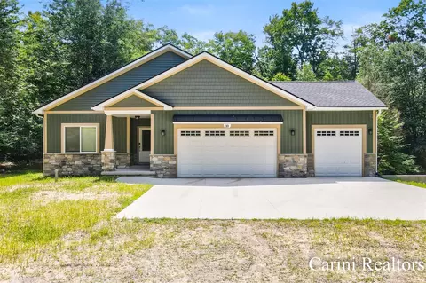 10 Morton, Montague, MI 49437