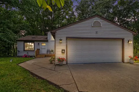 1970 Country Clb, Albion, MI 49224