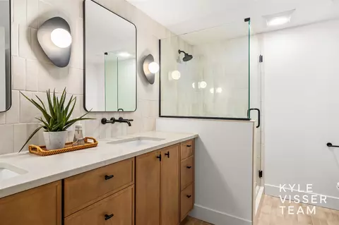 Bath - 7496 Leyton, Ada, MI 49301 photo 5 of 7