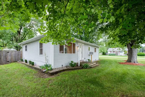 245 Mann, Pinckney, MI 48169