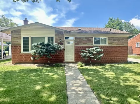 19533 Hardy, Livonia, MI 48152