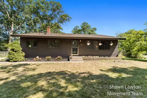 1832 Southwood, Norton Shores, MI 49441