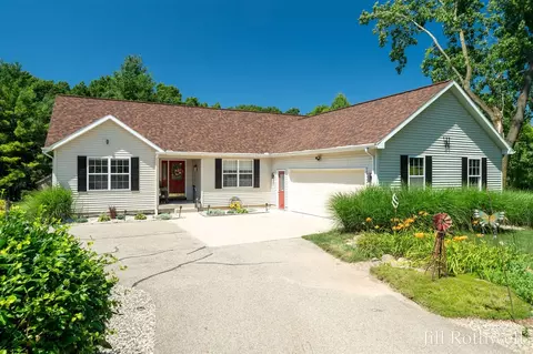2385 Hidden Timbers, Rockford, MI 49341