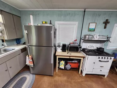 Kitchen - 2867 E Hawley, Custer, MI 49405 photo 2 of 5