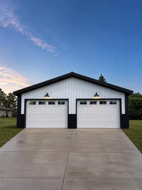 414 N Elm, Ithaca, MI 48847 photo 2