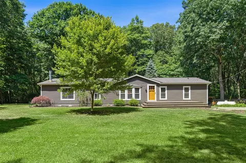 2944 64th, Fennville, MI 49408