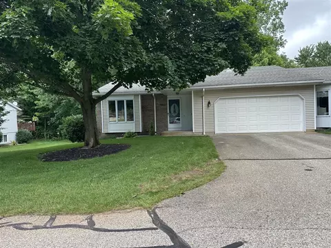 2872 Hidden Vw, Caledonia, MI 49316