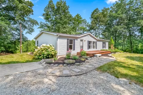271 E Autumn Ln, Coldwater, MI 49036 photo 1