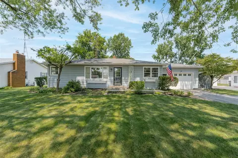 1061 Wedgewood, Saint Joseph, MI 49085