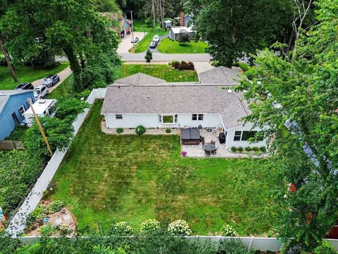 Exterior - 4815 Firethorne, Jackson, MI 49201 photo 5 of 10