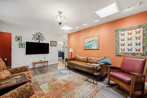 Living - 4815 Firethorne, Jackson, MI 49201 photo 3 of 3