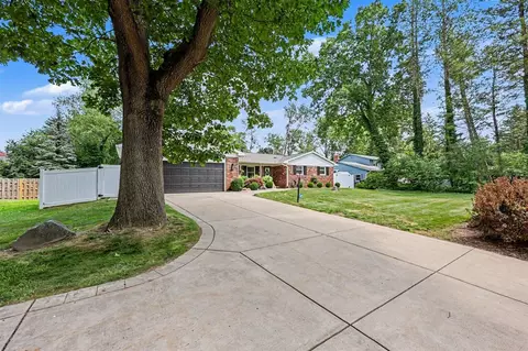 Exterior - 4815 Firethorne, Jackson, MI 49201 photo 3 of 10