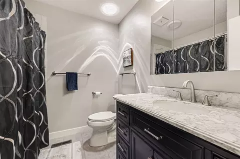 Bath - 4815 Firethorne, Jackson, MI 49201 photo 1 of 3