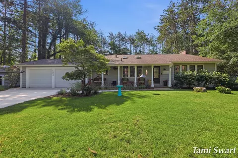 16864 Timber Dunes, Grand Haven, MI 49417