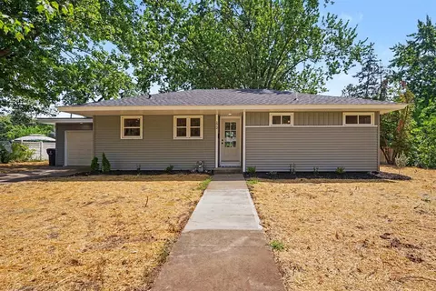 172 E 25th, Holland, MI 49423