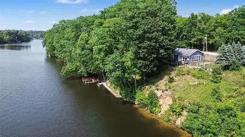 11628 S Lake Chapin, Berrien Springs, MI 49103