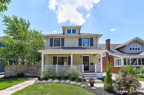 8 E Central, Zeeland, MI 49464