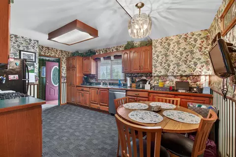Kitchen - 1180 Herbert J, Jackson, MI 49202 photo 1 of 6