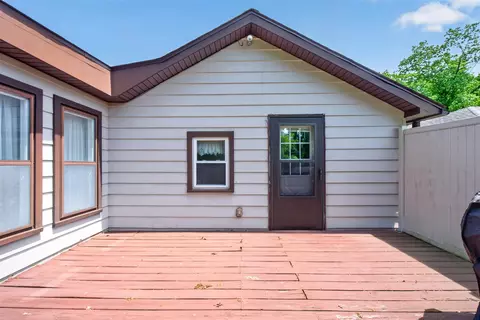 Exterior - 1180 Herbert J, Jackson, MI 49202 photo 8 of 12