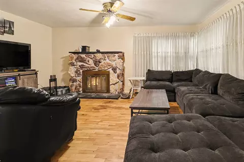 204 W Main, Edmore, MI 48829 photo 6